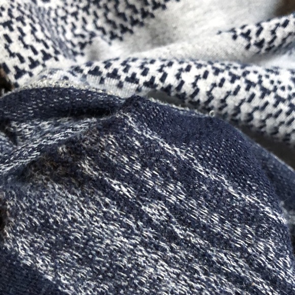 Mossimo pre-worn t-shirt - Picture 3 of 3